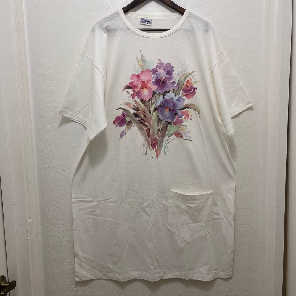 Vintage 90s Soft as a Grape Watercolor Floral Art T-Shirt Dress USA Cotton